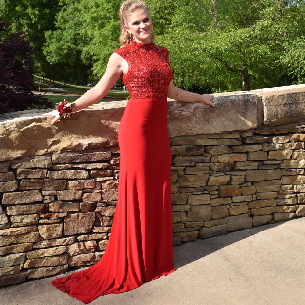 sherri hill prom dress
